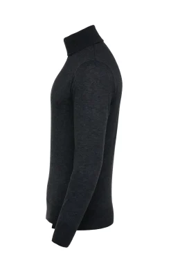 Fine Roll Neck Knit